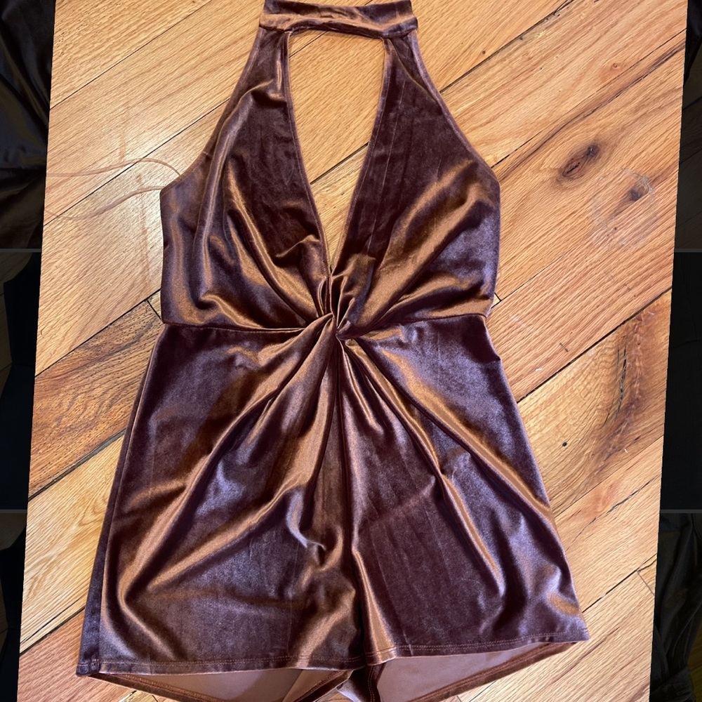 Brown velvet romper